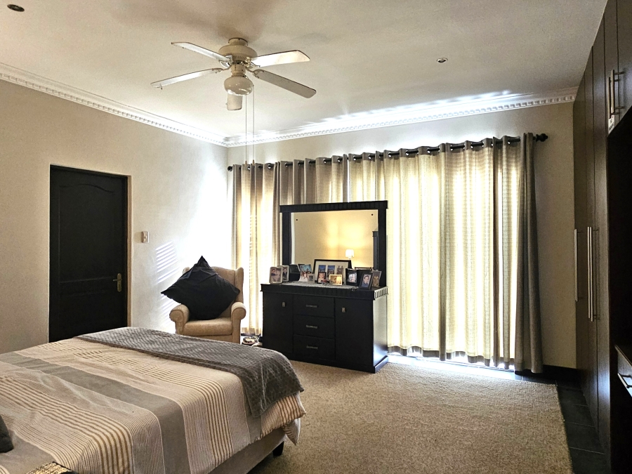 3 Bedroom Property for Sale in Jeffreys Bay Central Eastern Cape